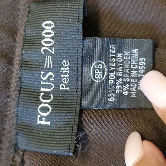 Women's‎ trousers.  Brown size 8PS. Zipper front. By Focus 2000. Straight. - Picture 5 of 7